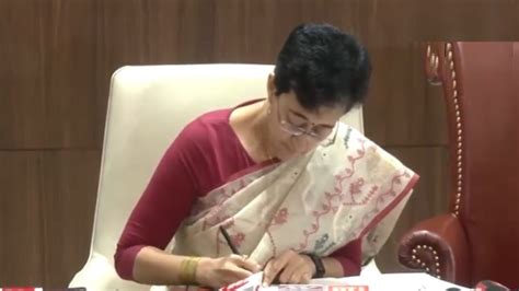 Atishi Marlena Takes Charge As Delhis New CM WATCH