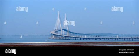 The Incheon bridge in Incheon, South Korea Stock Photo - Alamy