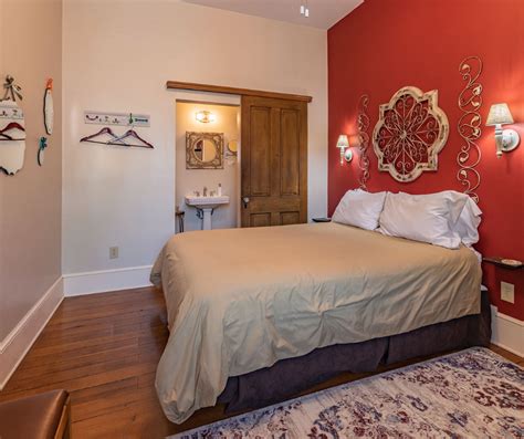 Stay At Farmers Guest House Bed And Breakfast In Galena IL