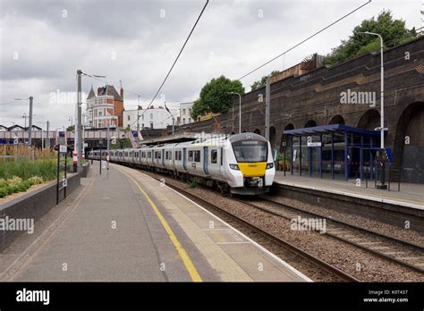 Thameslink train at Kentish Town station in London Stock Photo - Alamy