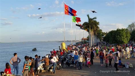 Phnom Penh Water Festival - Streetlife day 3