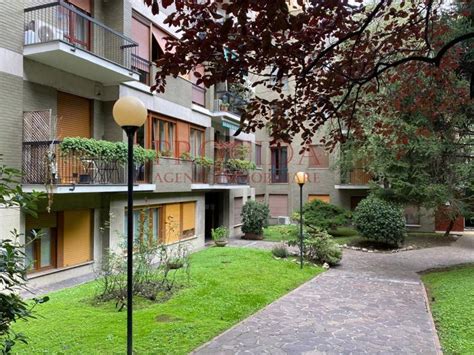 Vendita Appartamento Milano Quadrilocale In Via Francesco De Sanctis