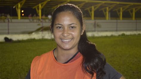 Canário aposta em Sandrinha na Copa do Brasil de Futebol Feminino