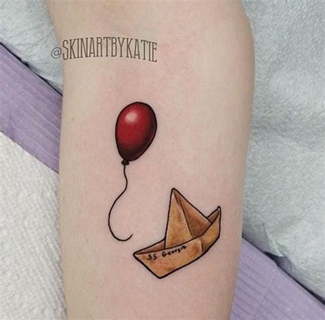 It Balloon Tat Stephen King Tattoos Pennywise Tattoo King Tattoos