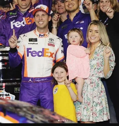 Denny Hamlin Married, Girlfriend, Net Worth, Family Details