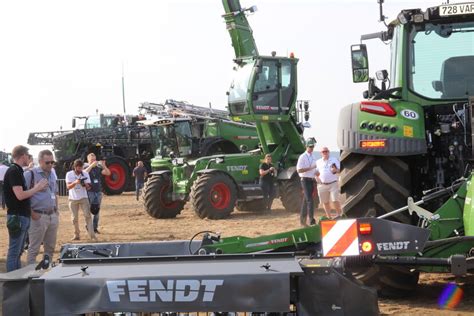 So War Der Fendt Feldtag In Wadenbrunn Aktuelle Bilder Und Fotos Aus