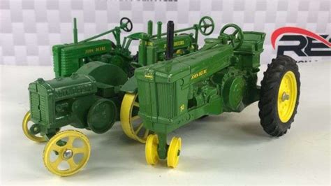 Assorted Toy John Deere Tractors - RES Auction Services