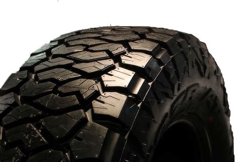 Maxxis Razr AT Tire: rating, overview, videos, reviews, available sizes ...