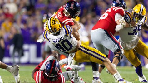 LSU football star ejected for targeting in first quarter vs Florida