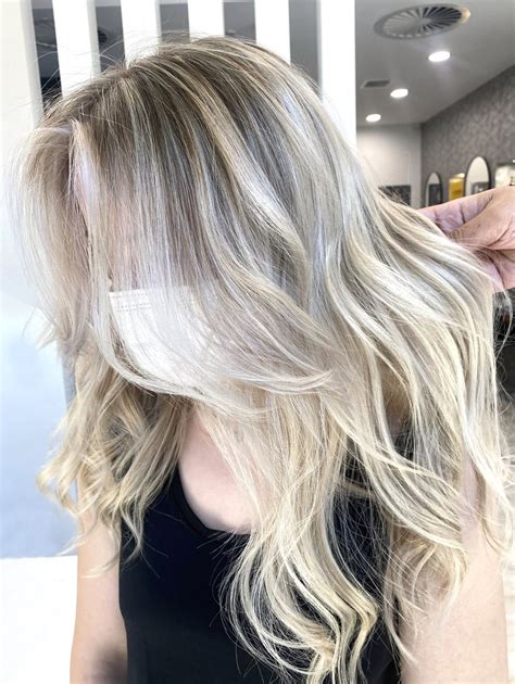 Full Foil Blonde Highlights
