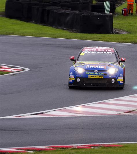 Dsc Btcc Oulton Park Sat Th June Paul Fanning Flickr