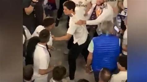 Vídeo Edu Aguirre se engancha a patadas con un aficionado tras el Real