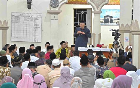 Ingatkan Bahaya Narkoba Gubernur Mahyeldi Safari Ramadhan Di Masjid