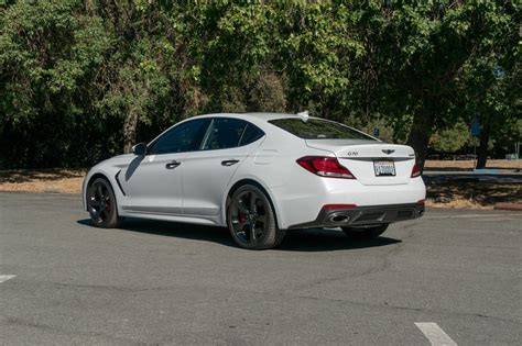 Genesis G70: Sport sedan sans sticker shock - CNET