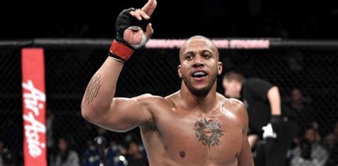 Ciryl Gane Outclassed Sergei Spivak In Ufc Paris Main Event Mmaweekly