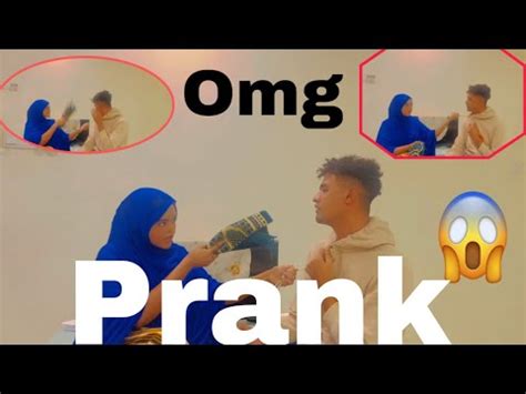 PRANK ZAMZAM OO GACAN II QAADAY KULEETIGA IGU DHAGTAY MARKAAN U