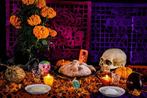 Cu Ndo Llegan Los Fieles Difuntos A La Ofrenda El D A De Muertos