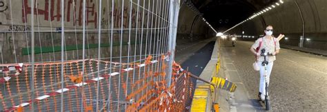 Napoli Il Mistero Della Pista Ciclabile Chiusa Nel Tunnel Quattro Giornate