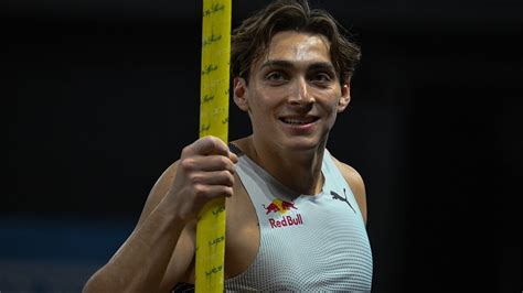 Athlétisme pas de record du monde pour Armand Duplantis au All Star