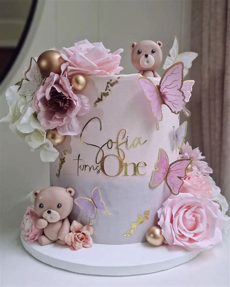 50 Delightful 1st Birthday Cake Ideas For Sweet Beginnings