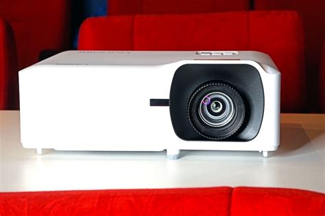 ViewSonic LS751HD Megaheller Laserprojektor für Wohnzimmer und große