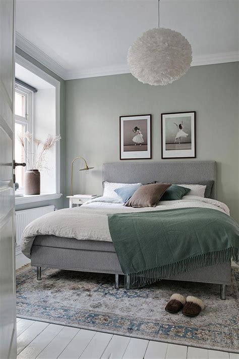 Go Green With A Grey Bedroom - DHOMISH