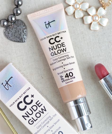 IT Cosmetics CC Nude Glow Foundation Healthy Glow With Hydration