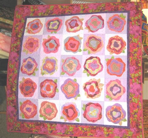 10 Images About French Rose Quilts On Pinterest Pink Paper Quilt Patterns Free And Rose Patterns