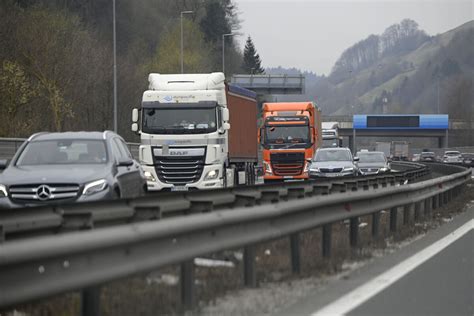 Naj Vas Ne Preseneti Prihaja Nov Kaoti En Dan Na Slovenskih Cestah N