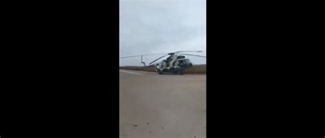28-а ОМБр показала трофей від рф: цілісінький вертоліт Мі-8 чекав на ...