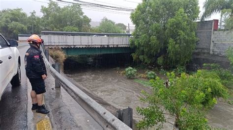 Continúa atención a reportes de auxilio tras lluvias en NL