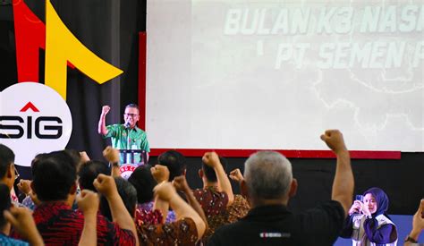 Tutup Bulan K3 Nasional Semen Padang Gelar Seminar Hadirkan Ahli K3