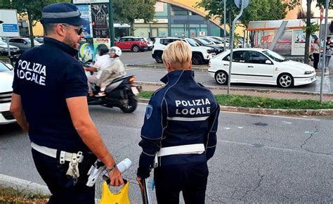 Una Veglia Per Il Bimbo Travolto Dallauto