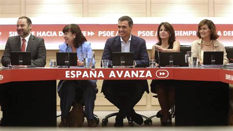 El PSOE cierra filas en torno a Sánchez apoyo unánime a un Gobierno