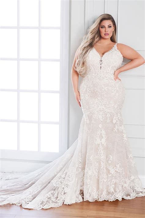 Plus Size Wedding Dresses | Martin Thornburg