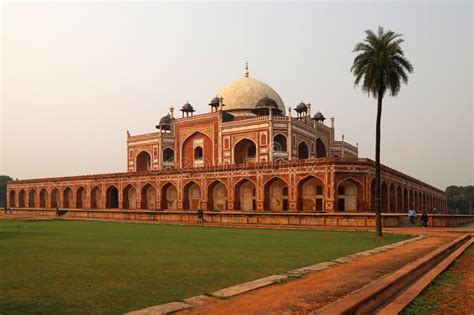 Humayunâ€™s Tomb Tomb Of The Mughal Emperor Humayun In Delhi India