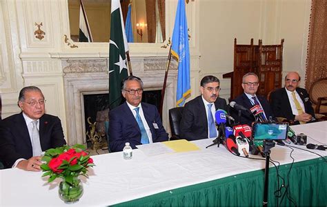 Caretaker Prime Minister Anwaar Ul Haq Kakar Addressing A Press Conference