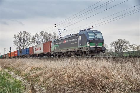 Ist Mit Einen Containerzug In Richtung S Den Unterwegs Gesehen