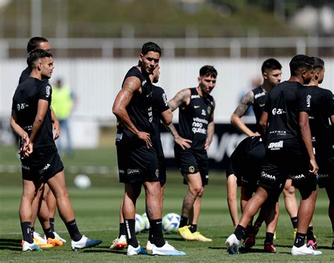 Escalação Corinthians conclui preparação para encarar o Cruzeiro no