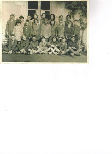 Photo De Classe Cours Moyen De 1962 Ecole De La Grand Rue Gye Sur