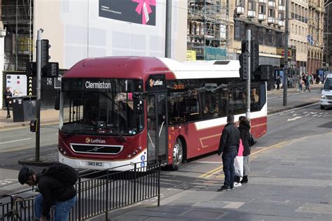 LB 4 Princes Street Edinburgh Lothian Buses Volvo BRLH Flickr