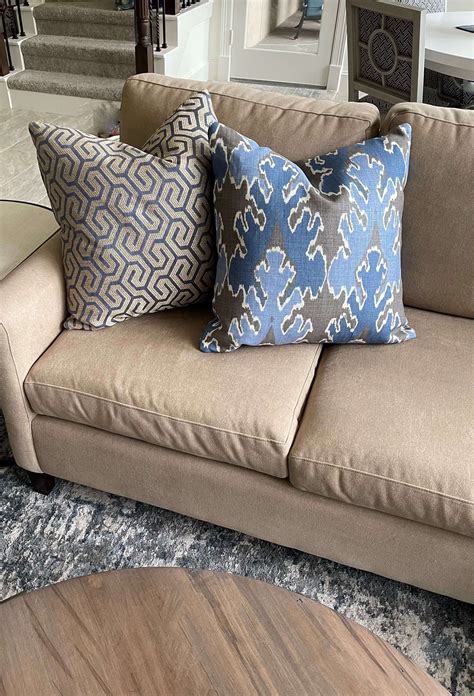 How To Pick Perfect Decorative Throw Pillows For Your Sofa Bed Or Chair — Designed