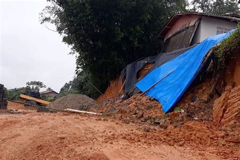 Gaspar Registra Deslizamentos De Terra E Defesa Civil Segue Em Estado