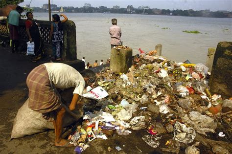 Ganga River Pollution In Kolkata. Editorial Photo - Image of people ...