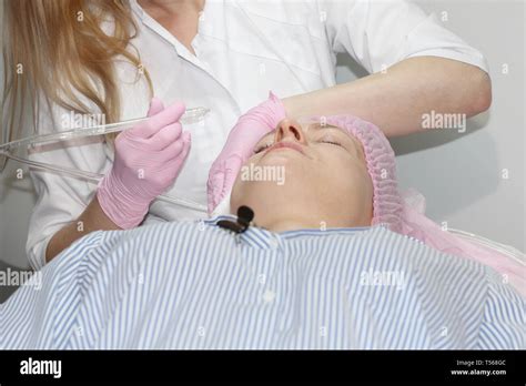 Aquapilling hi-res stock photography and images - Alamy