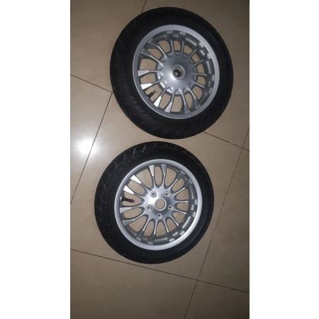 Jual Velg Vespa Sprint Original Warna Silver Ban Shopee Indonesia