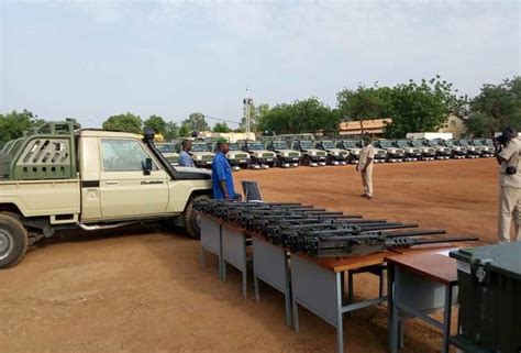 Coop Ration La France Offre Un Don De Mat Riels Militaires De