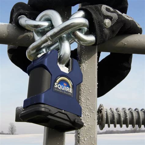 The Best Outdoor Padlocks for Gates in 2023 – Electronic Lock System ...