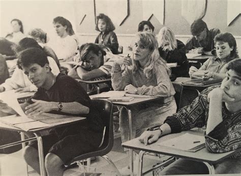 High schoolers late 1980’s : r/OldSchoolCool