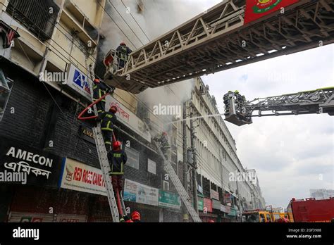 Non Exclusive Dhaka Bangladesh August Firefighters